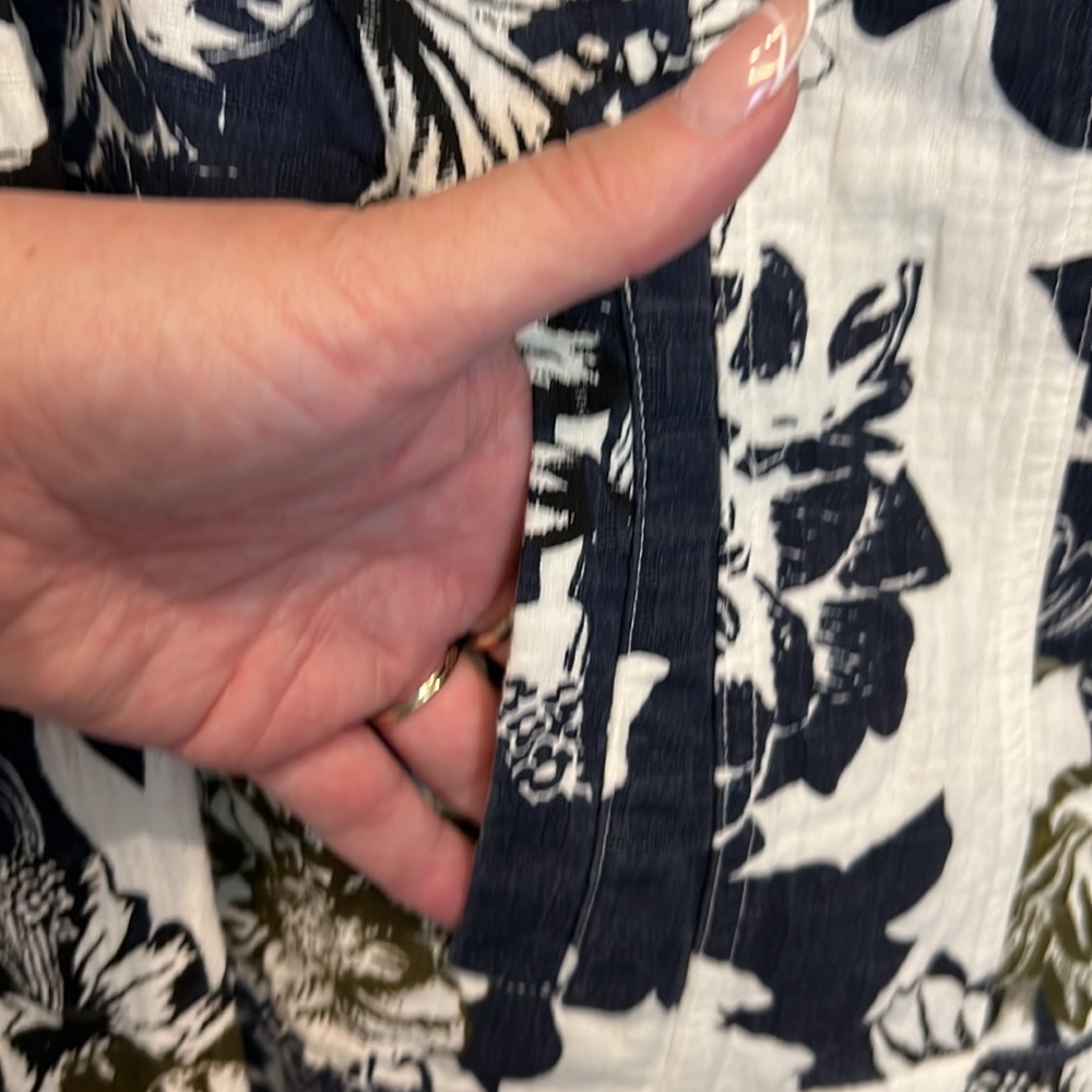 Christopher & Banks light weight jacket. - Picture 3 of 10
